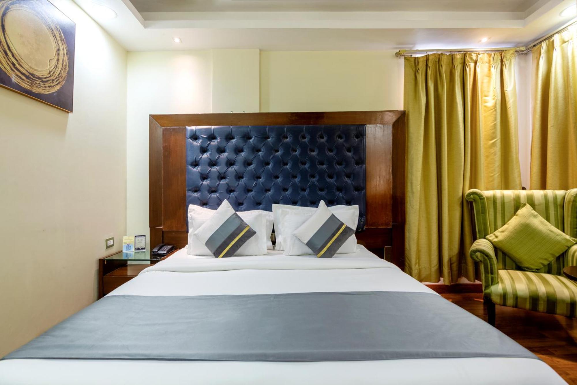 The Grand Orion - Kailash Colony Нью-Дели Экстерьер фото
